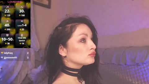 Snapshot of britneybarker chatting on 02.28.25 britneybarker online show from 02.28.25