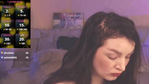 Snapshot of britneybarker chatting on 03.10.25 britneybarker online show from 03.10.25