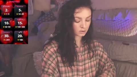 Snapshot of britneybarker chatting on 03.11.25 britneybarker online show from 03.11.25