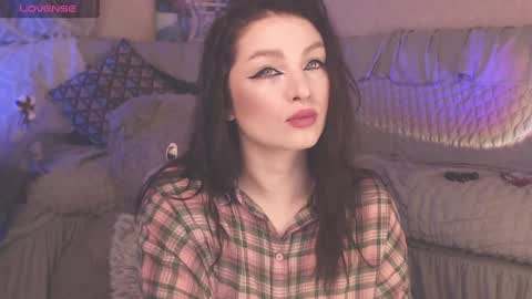 Snapshot of britneybarker chatting on 03.12.25 britneybarker online show from 03.12.25