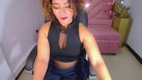 Snapshot of brittany_ch chatting on 04.10.26 BRITANY online show from 04.10.26