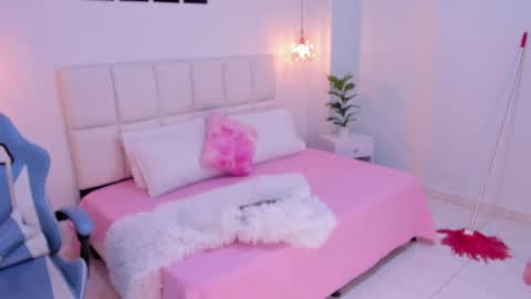   online show from 12.17.24