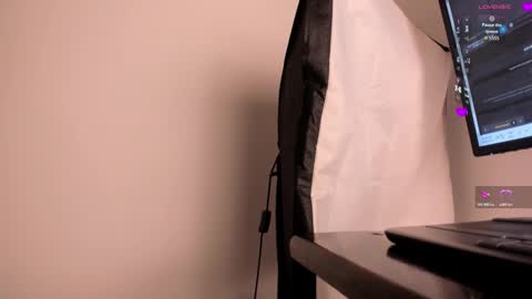   online show from 12.02.25