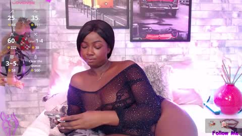 Snapshot of brittanyjhonnns chatting on 12.31.24 brittany 25 years old happy as a worm online show from 12.31.24