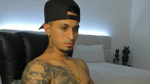 Snapshot of brody_dallas1 chatting on 02.21.25 brody_dallas1 online show from 02.21.25