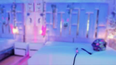     online show from 09.18.25