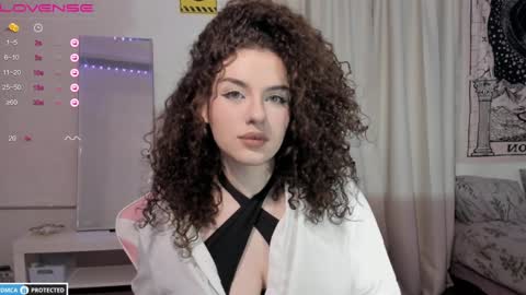 Snapshot of brookchills chatting on 12.08.24 Brook Help me collect 100 reactions online show from 12.08.24