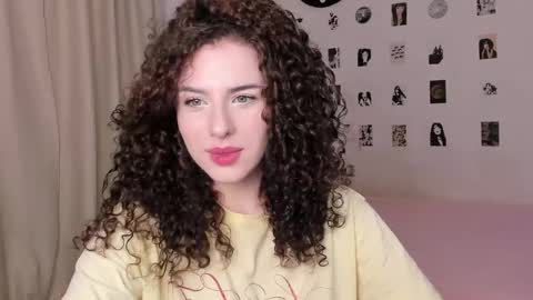 Snapshot of brookchills chatting on 09.12.25 Brook Help me collect 100 reactions online show from 09.12.25