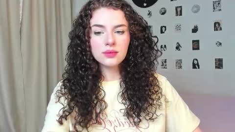 Snapshot of brookchills chatting on 09.16.25 Brook Help me collect 100 reactions online show from 09.16.25