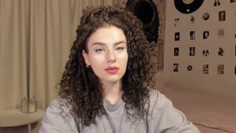 Snapshot of brookchills chatting on 11.11.25 Brook Help me collect 100 reactions online show from 11.11.25