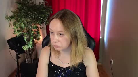 Snapshot of brooke_evans_ chatting on 09.10.25 Brooke online show from 09.10.25