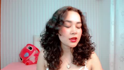 Brook Loves online show from 01.08.25
