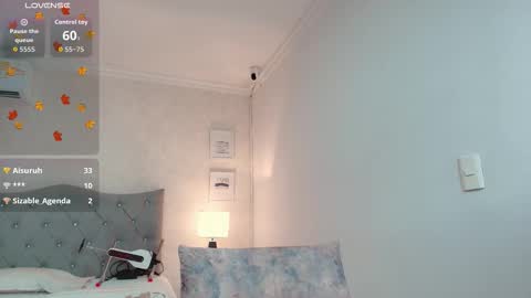 Snapshot of brooklove_doll chatting on 10.16.25 Brook Loves online show from 10.16.25