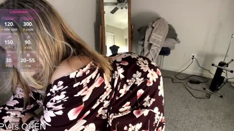 Snapshot of brooklyn_shai chatting on 09.24.25 Brooklyn  online show from 09.24.25