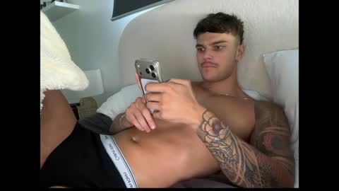 BrooklynTay online show from 04.20.26