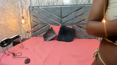 Sara  online show from 12.10.24