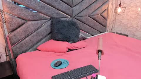 Sara  online show from 12.14.24