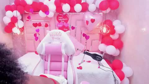 Sara  online show from 02.11.25