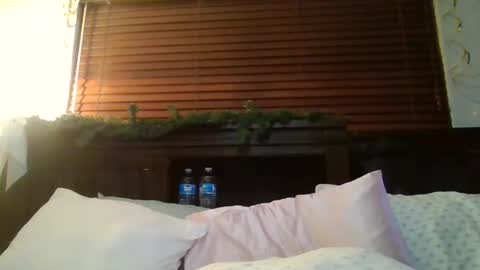 EtherealLilac online show from 01.05.25