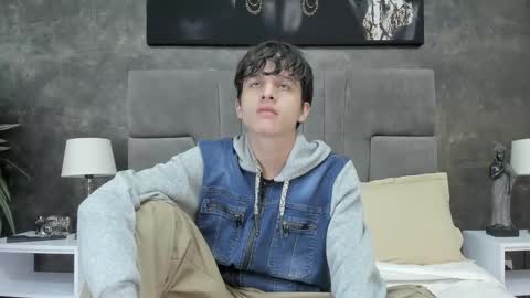 Bruce Hans online show from 10.12.25