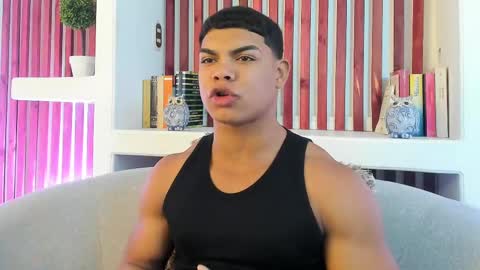 Snapshot of bruce_stroud chatting on 10.04.25 bruce_stroud online show from 10.04.25