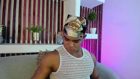 Snapshot of bruce_stroud chatting on 10.15.25 bruce_stroud online show from 10.15.25