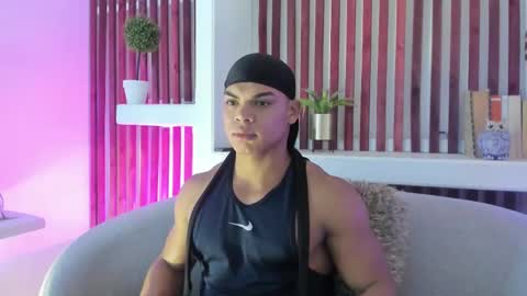 Snapshot of bruce_stroud chatting on 10.22.25 bruce_stroud online show from 10.22.25