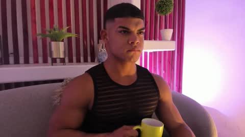 Snapshot of bruce_stroud chatting on 10.27.25 bruce_stroud online show from 10.27.25