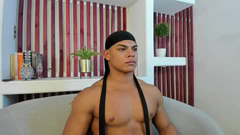 Snapshot of bruce_stroud chatting on 10.30.25 bruce_stroud online show from 10.30.25