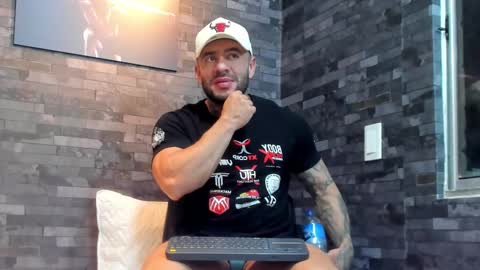 brucedallas online show from 02.04.26