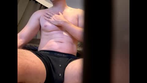 Snapshot of brucelogan80 chatting on 10.19.25 brucelogan80 online show from 10.19.25