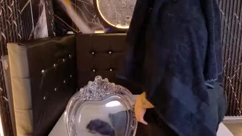 Bruja SCarlata online show from 03.04.26