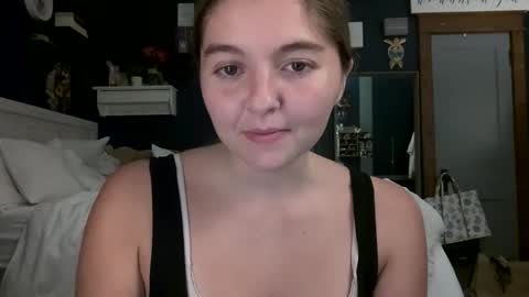 brunettebaby040 online show from 09.09.25