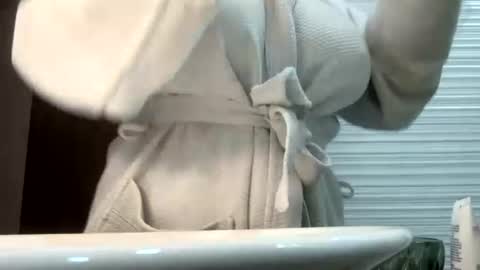 BRUNETTE DIAMOND  online show from 07.25.26