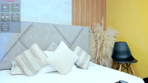 Snapshot of brunnette_sensation chatting on 02.25.26 Linda online show from 02.25.26