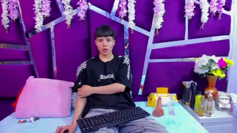 Snapshot of bruno_cruz chatting on 11.19.25 Bruno Cruz online show from 11.19.25