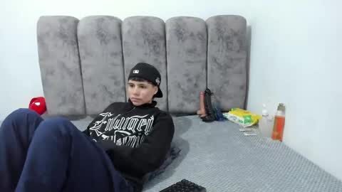 Snapshot of bruno_cruz chatting on 06.12.26 Bruno Cruz online show from 06.12.26