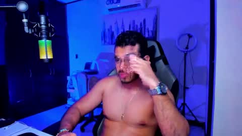 Snapshot of bruno_diaz31 chatting on 10.22.25 Bruno online show from 10.22.25