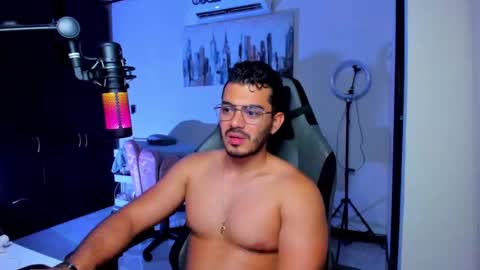Snapshot of bruno_diaz31 chatting on 10.24.25 Bruno online show from 10.24.25