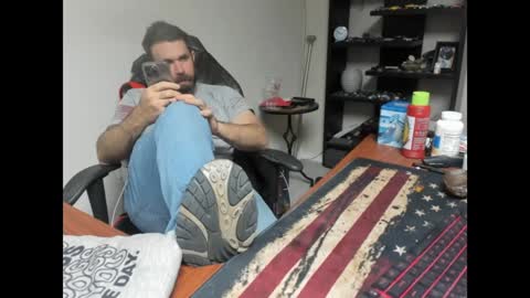 Snapshot of brutalmaster1983 chatting on 12.31.24 BRUTALMASTER1983 online show from 12.31.24