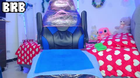 Snapshot of bryam_hot chatting on 12.22.24 BRYAM INDEPENDENT MODEL online show from 12.22.24