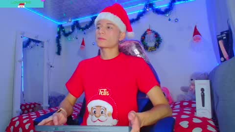 Snapshot of bryam_hot chatting on 12.23.24 BRYAM INDEPENDENT MODEL online show from 12.23.24