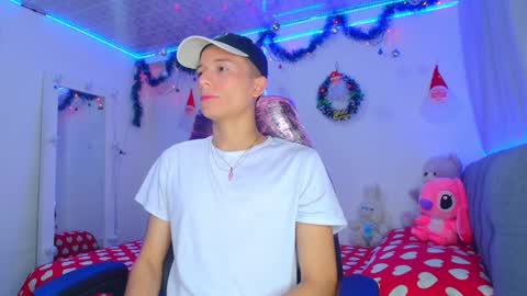 Snapshot of bryam_hot chatting on 12.26.24 BRYAM INDEPENDENT MODEL online show from 12.26.24