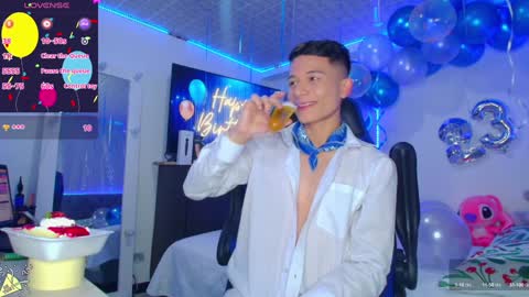 Snapshot of bryam_hot chatting on 01.14.25 BRYAM INDEPENDENT MODEL online show from 01.14.25