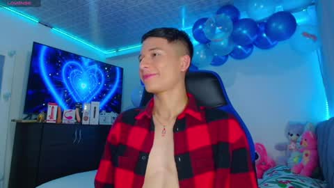 Snapshot of bryam_hot chatting on 01.17.25 BRYAM INDEPENDENT MODEL online show from 01.17.25