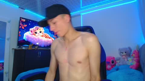 Snapshot of bryam_hot chatting on 01.23.25 BRYAM INDEPENDENT MODEL online show from 01.23.25