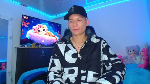 Snapshot of bryam_hot chatting on 01.23.25 BRYAM INDEPENDENT MODEL online show from 01.23.25