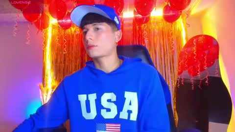 Snapshot of bryam_hot chatting on 09.10.25 BRYAM INDEPENDENT MODEL online show from 09.10.25