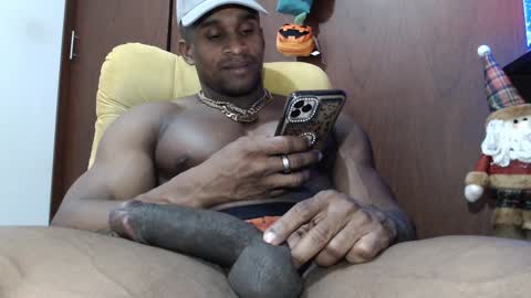 Enjoy the best muscle straws   online show from 01.18.25