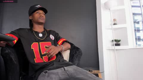 Bryxon  online show from 02.02.25